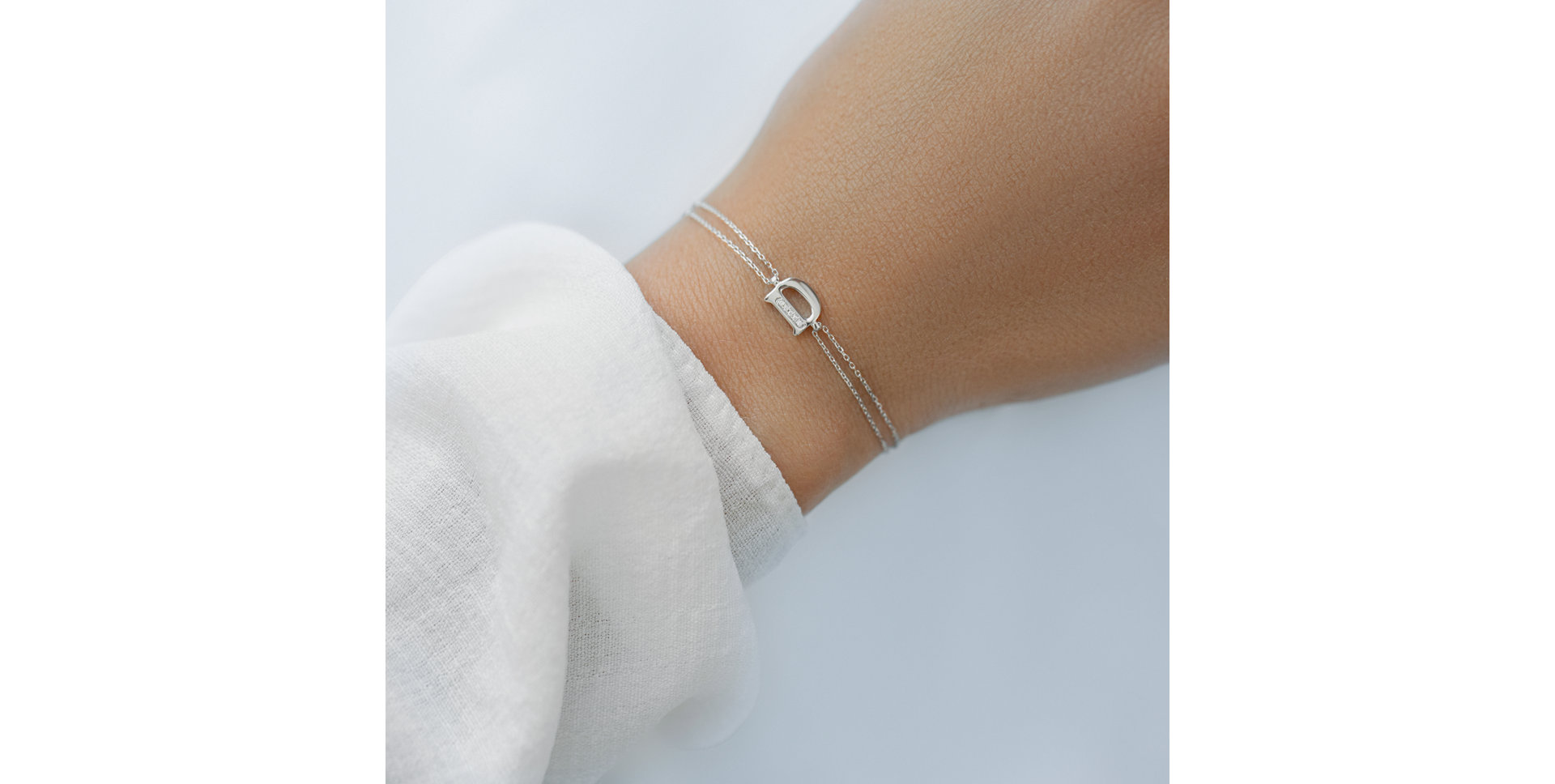 Diamond bracelet Alluring Letter