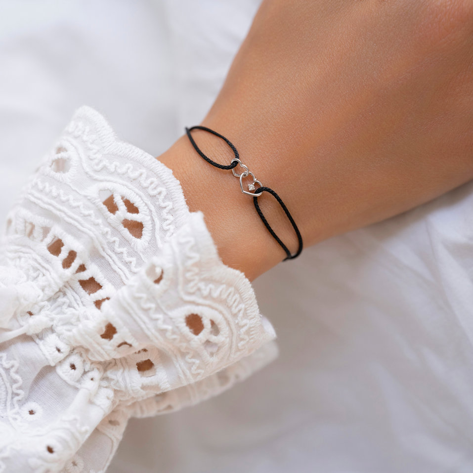 Diamond bracelet Unbroken Bond