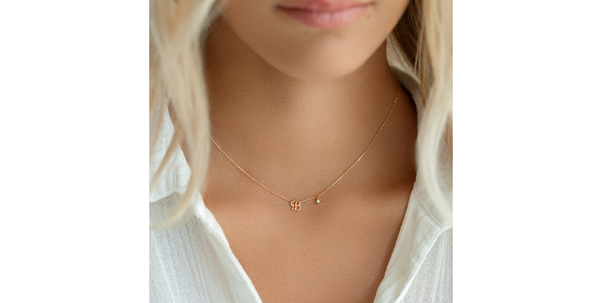 Diamond necklace Elegance Letter