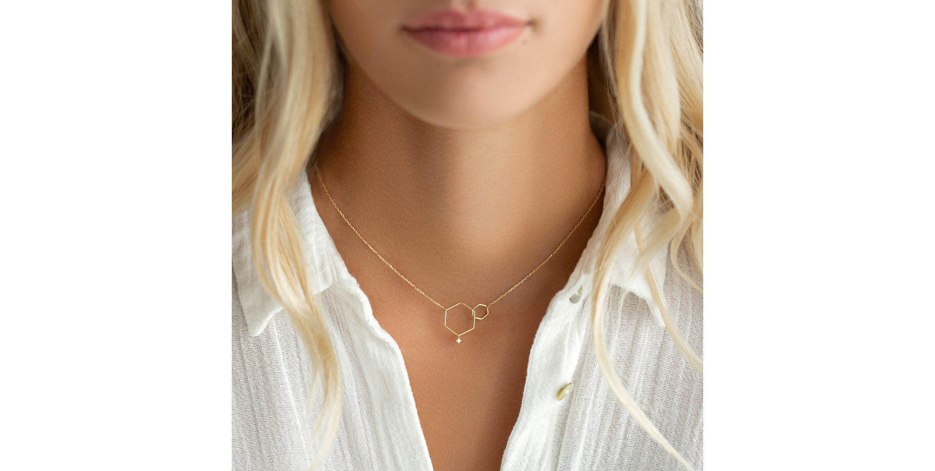 Diamond necklace Hexagon Harmony