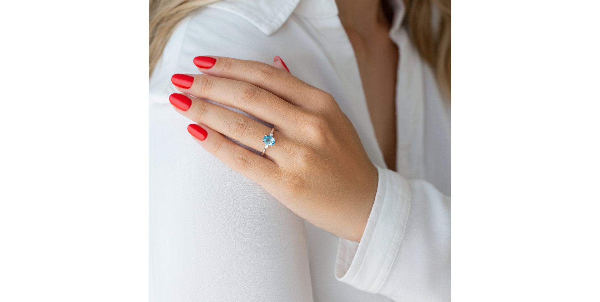 Diamond ring with Tourmalíne Fiona