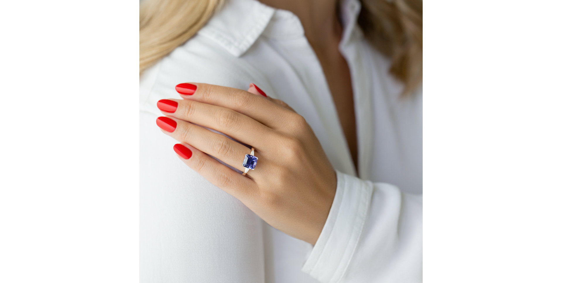 Diamond ring with Tanzanite Coronation Destiny