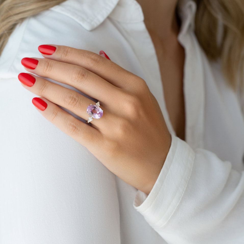 Diamond ring with Kunzite Pink Dream