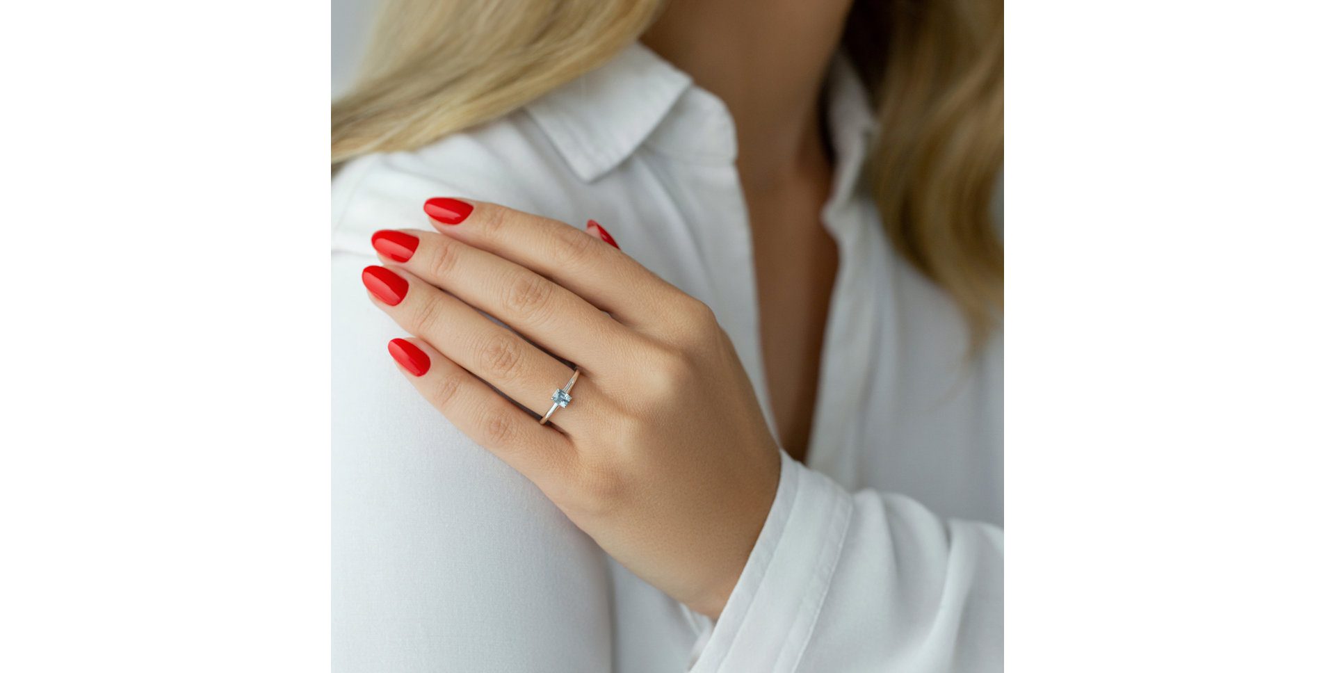 Ring with Sapphire Domante