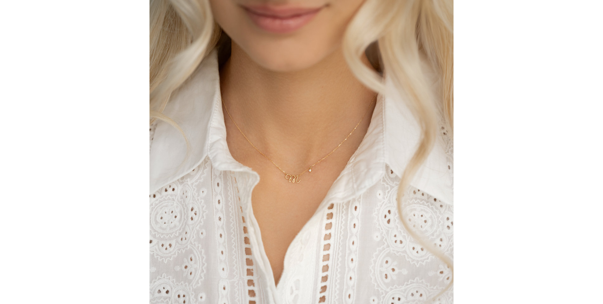 Diamond necklace Elegance Letter