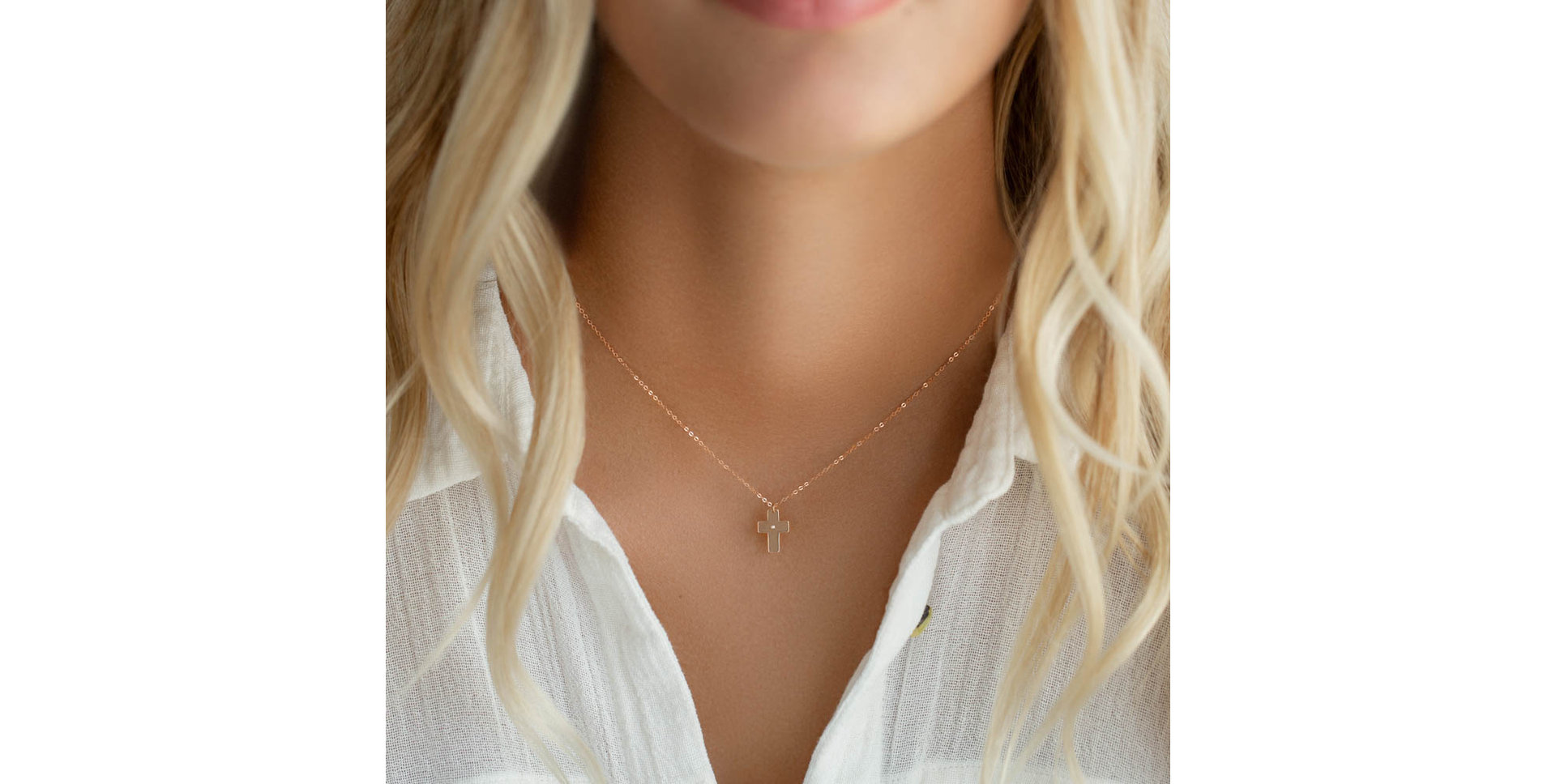 Diamond necklace Cross of Declaration