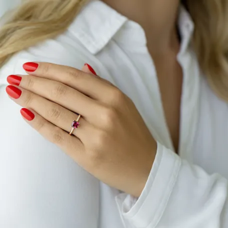 Diamond ring with Rhodolite Melody Harmony