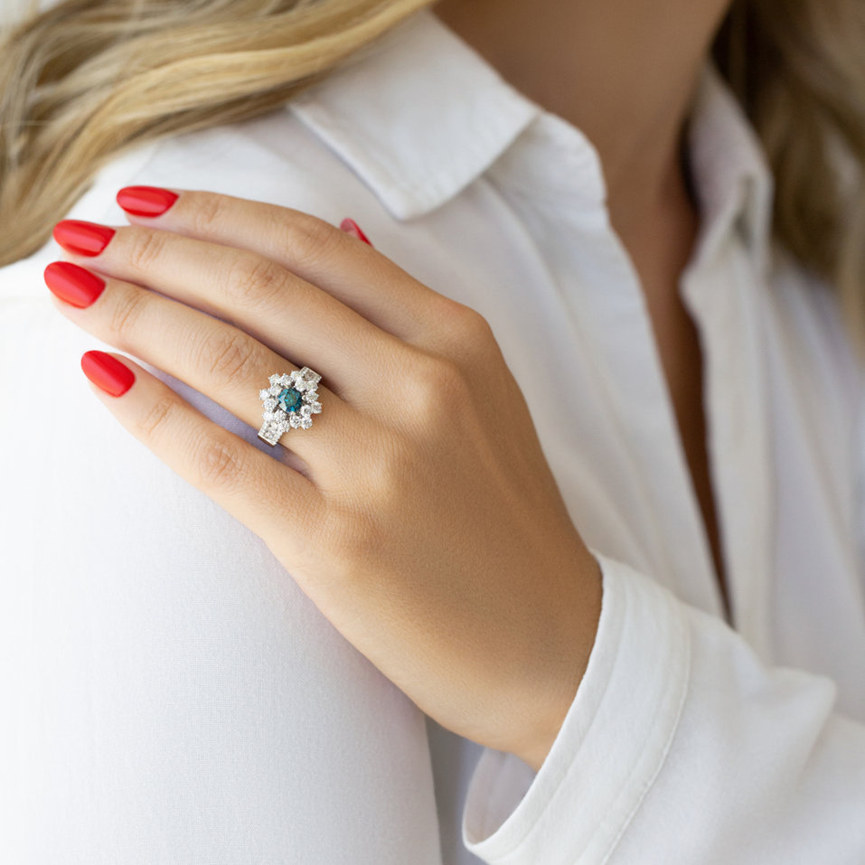 Ring with blue diamonds and white diamonds Eye of Luxury
