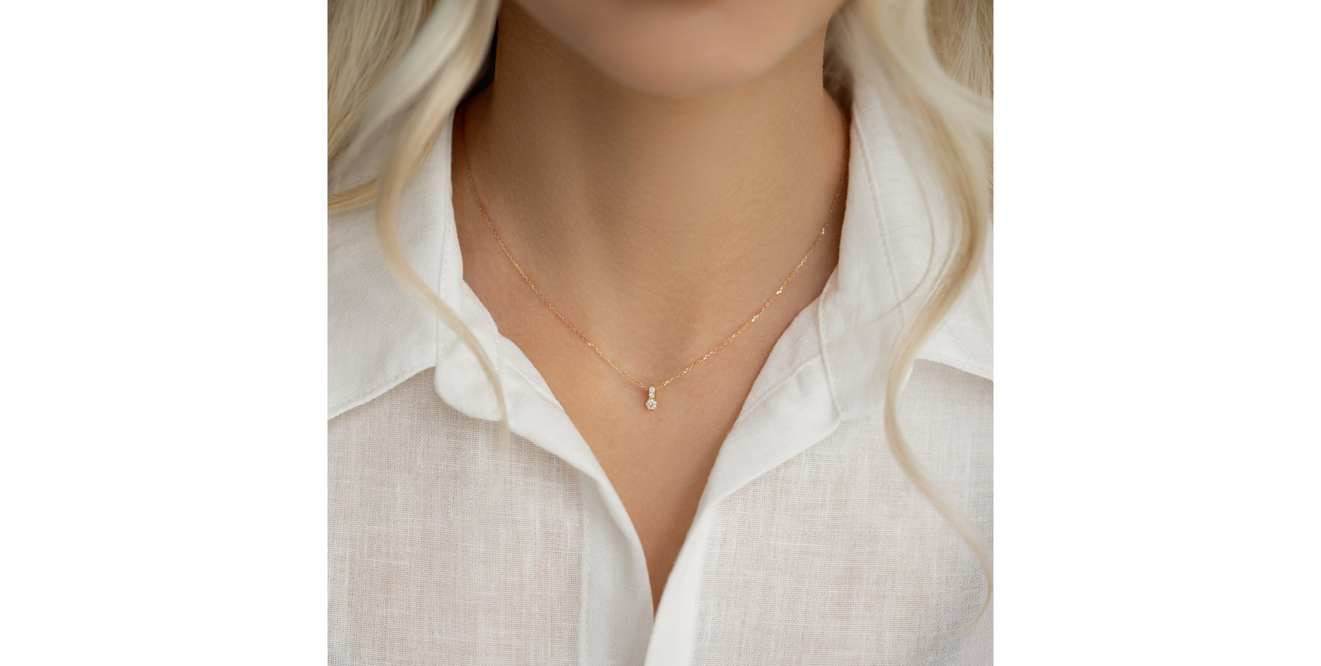 Diamond necklace Essential Glow