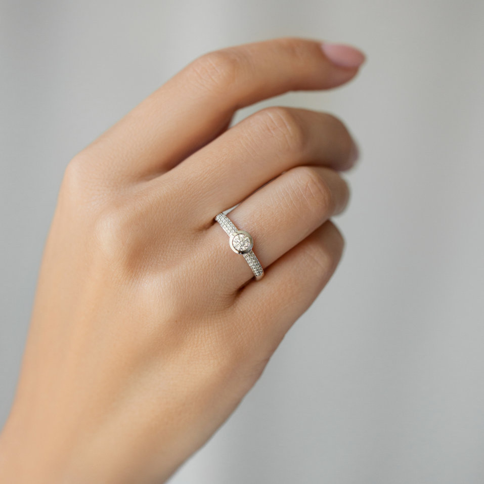 Diamond ring Moon Highness