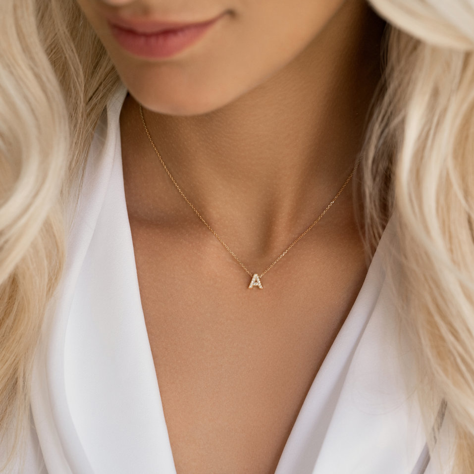 Diamond pendant Twinkling  Letter