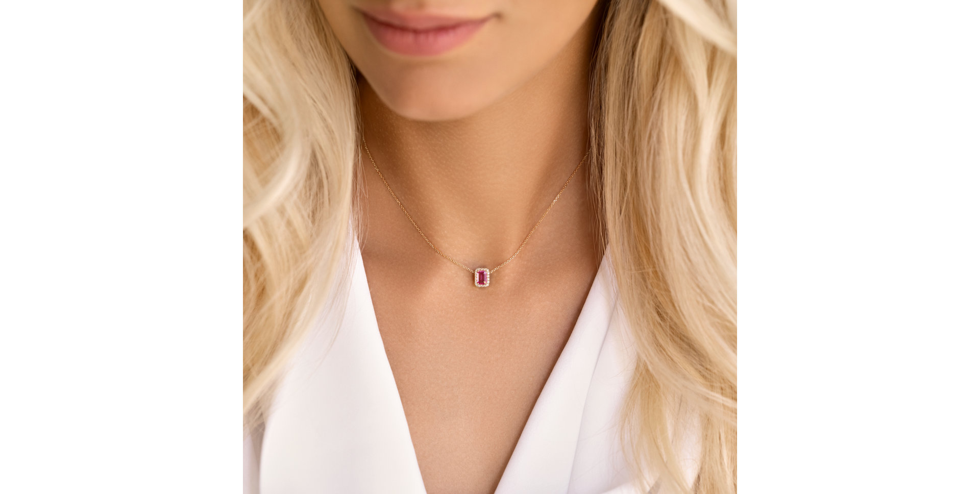 Diamond pendant with Sapphire Elowen Breeze