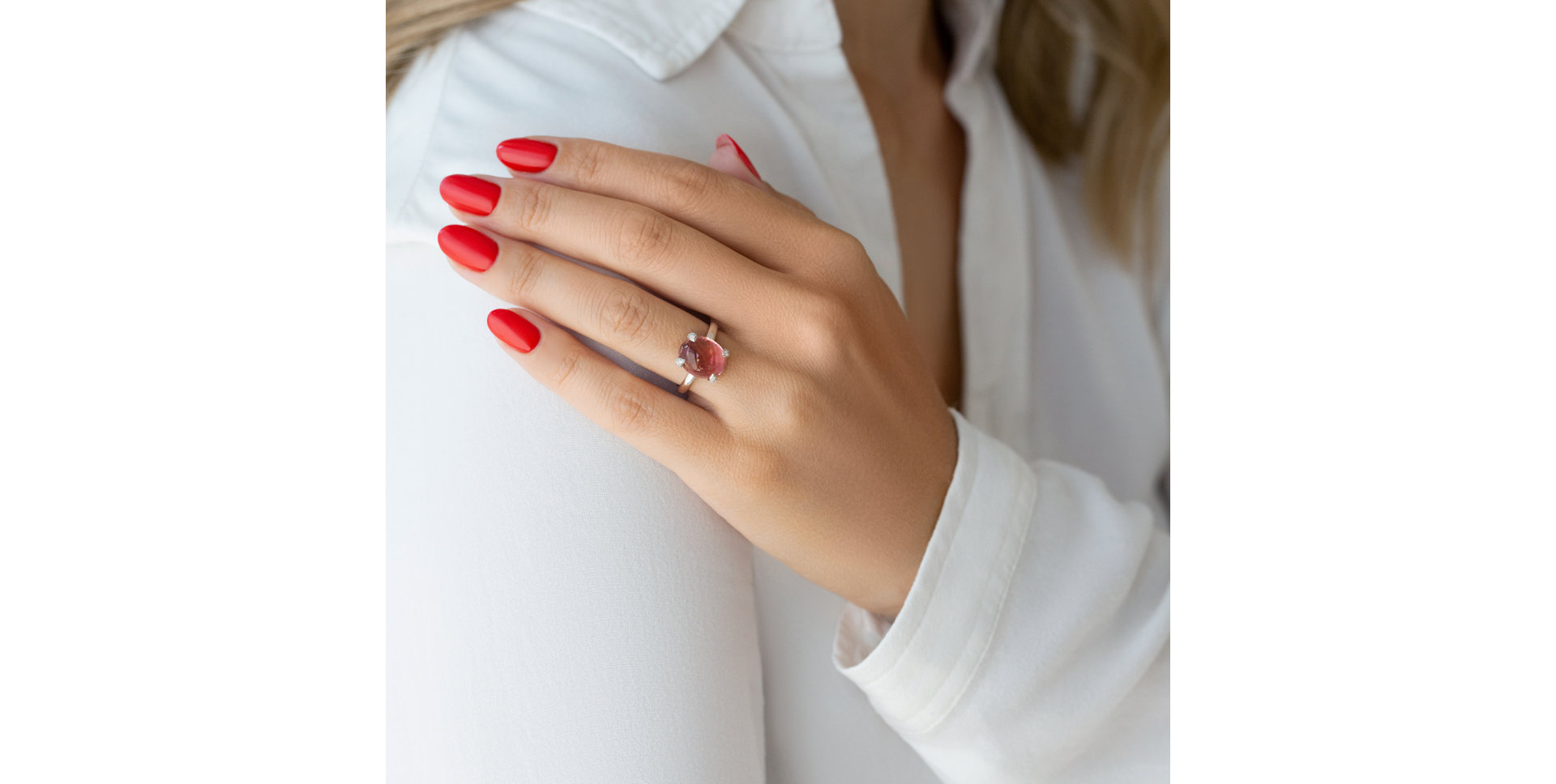 Diamond ring with Tourmaline Destri