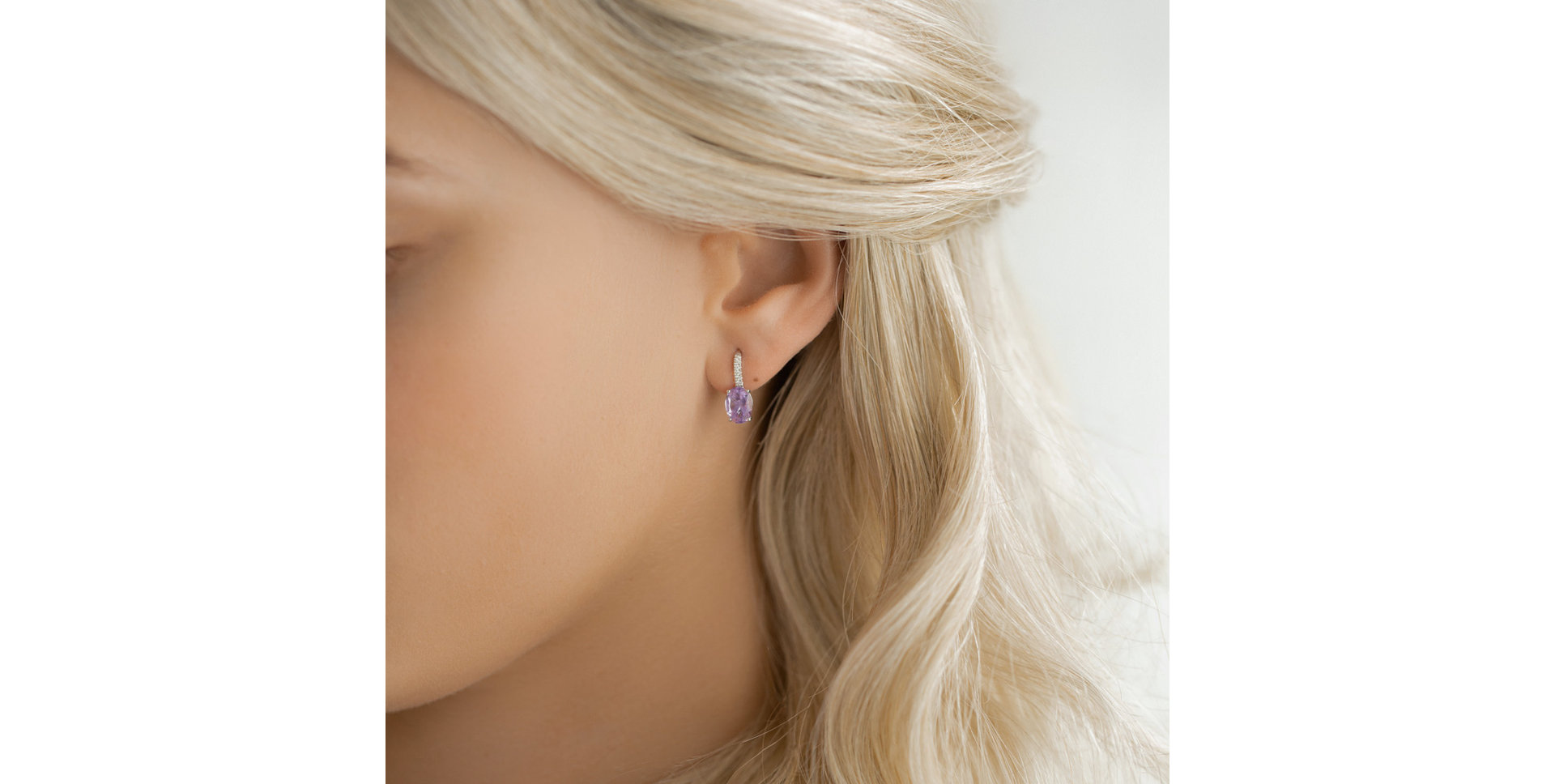 Diamond earrings with Topaz Iris Elegance