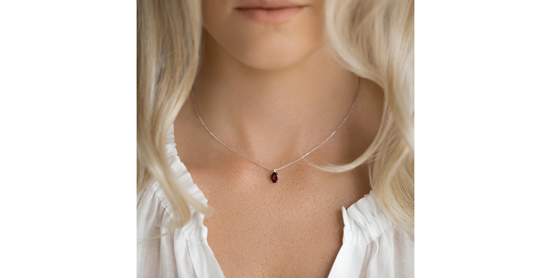 Diamond necklace with Tourmaline Grime