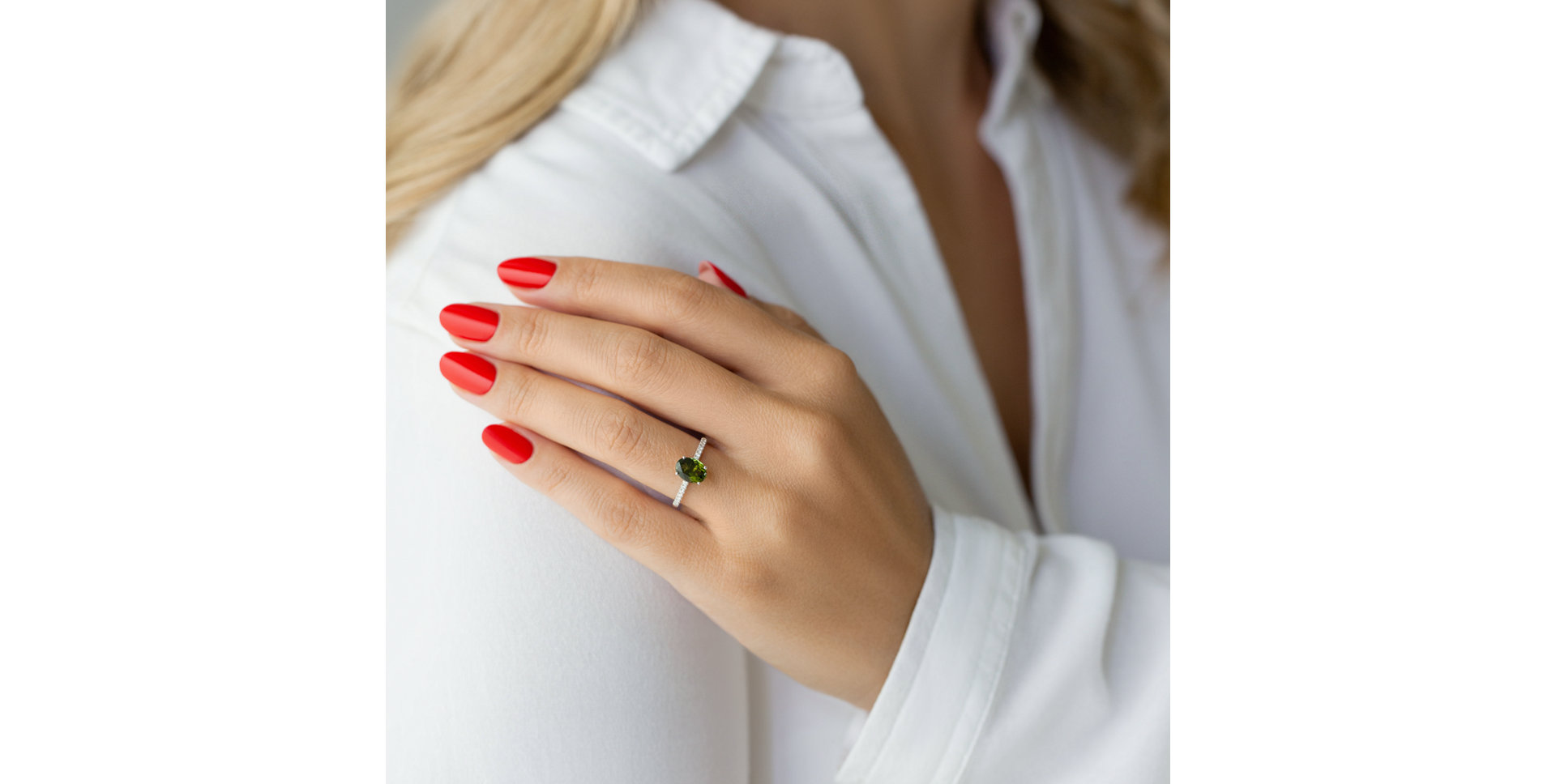 Diamond ring with Morganite Touch of Shine