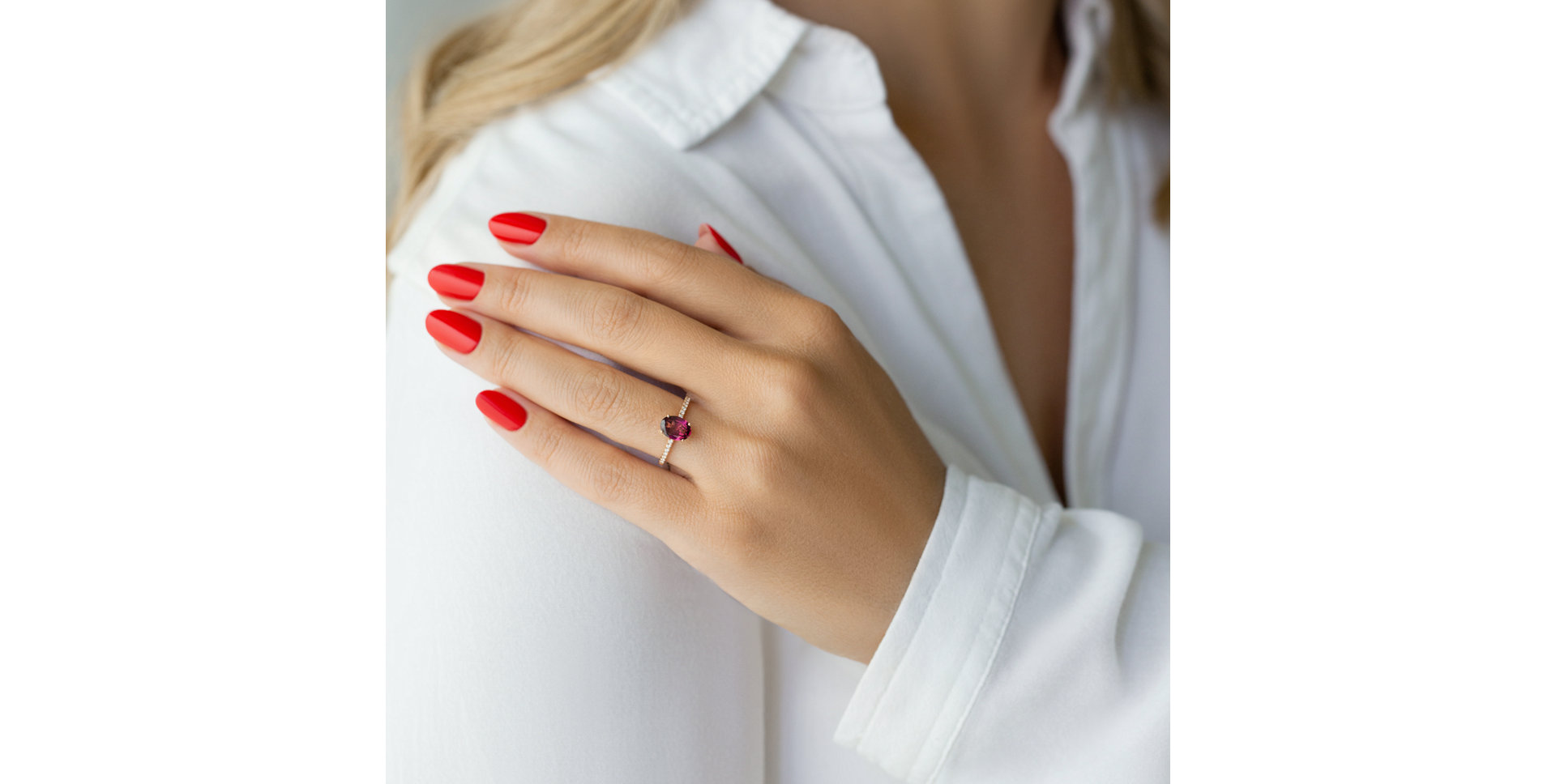 Diamond ring with Morganite Touch of Shine