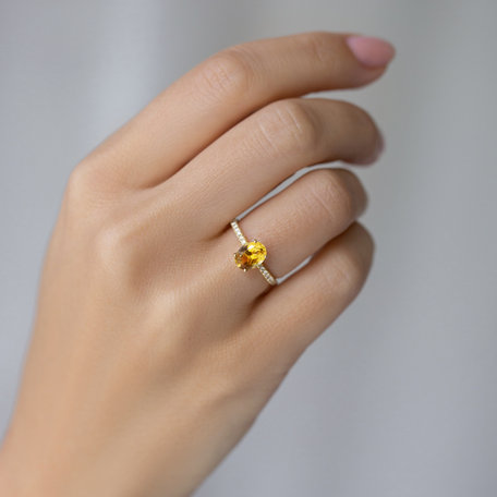 Diamond ring with Rhodolite Touch of Spark