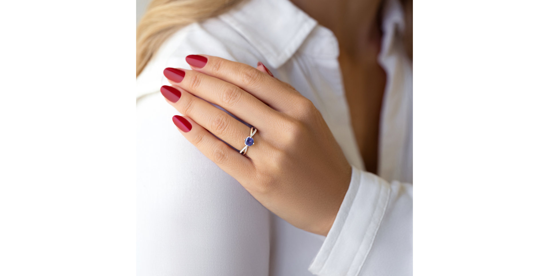 Diamond ring with Tanzanite Valery
