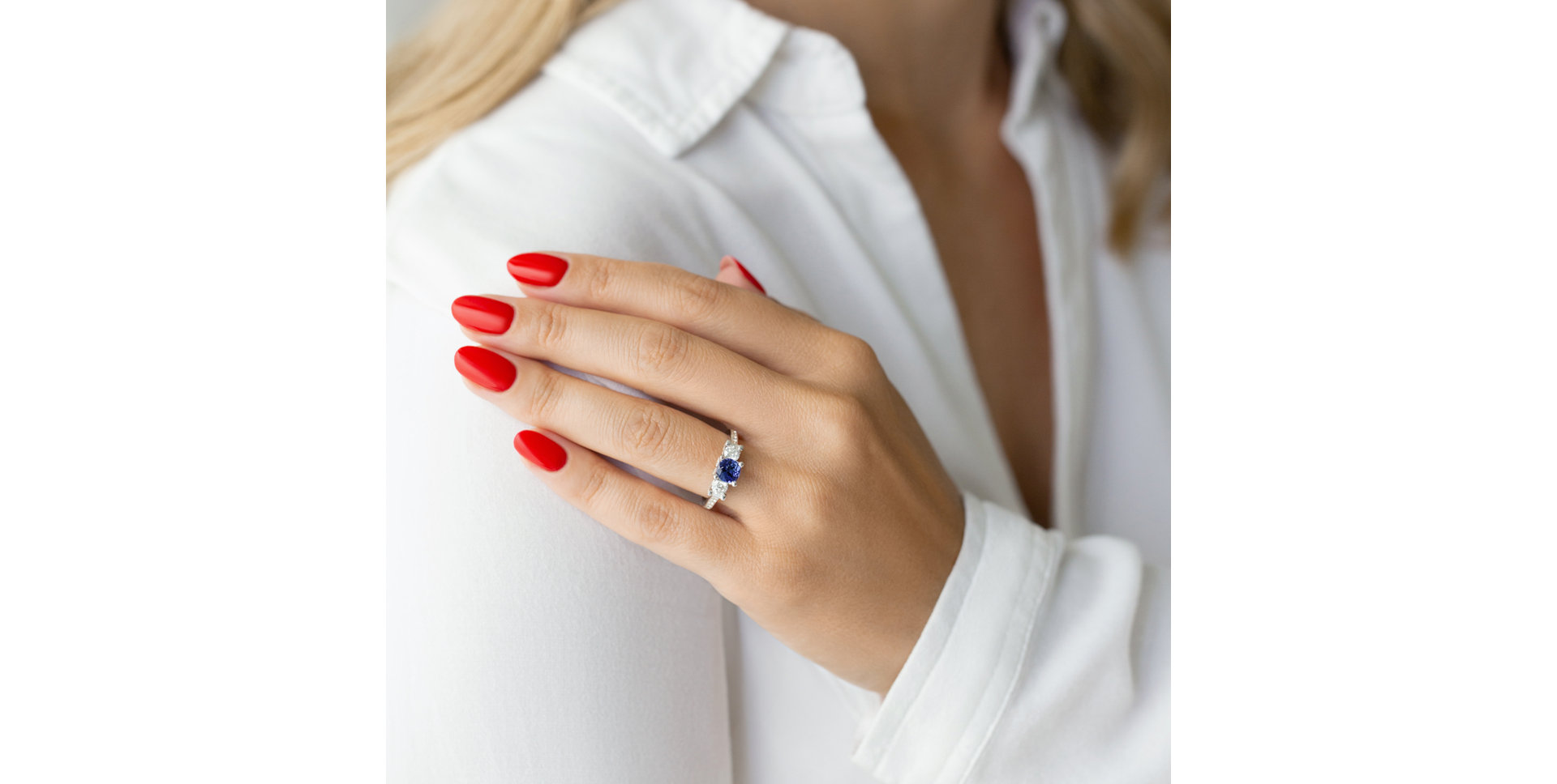 Diamond ring with Tanzanite Jacqueline