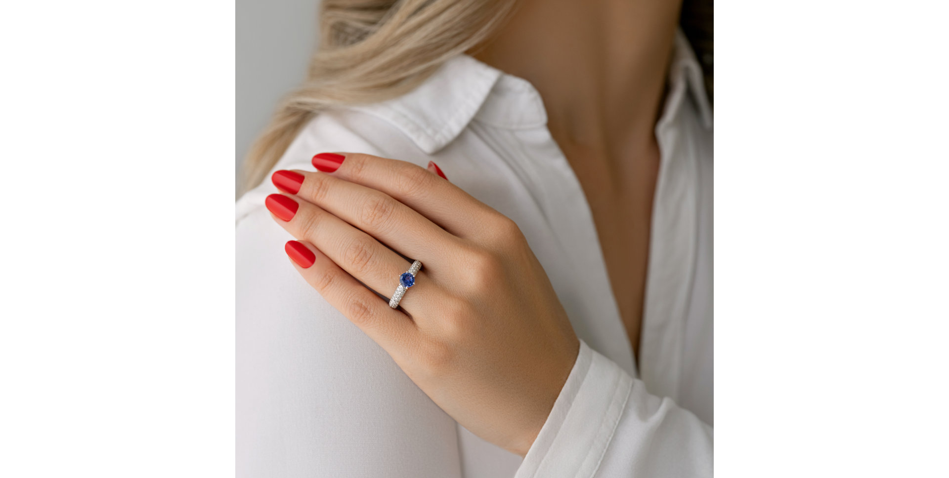 Diamond ring with Tanzanite Lucia