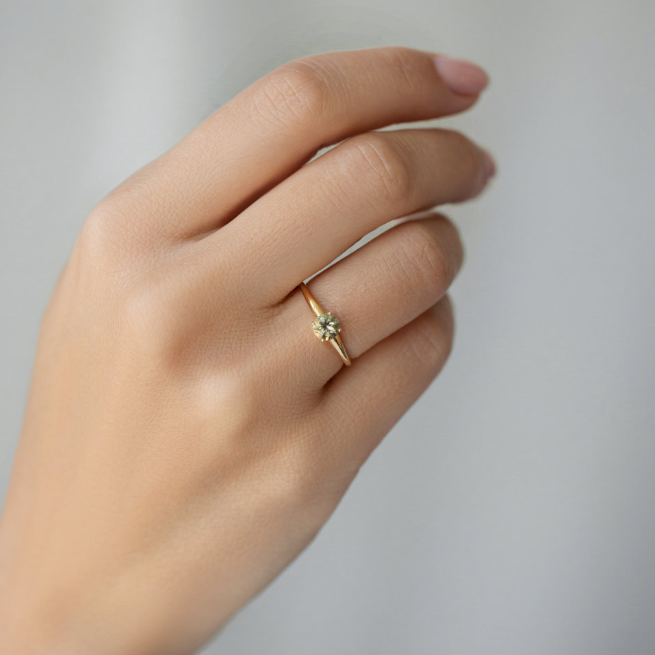 Ring with Peridote Sweet Bliss