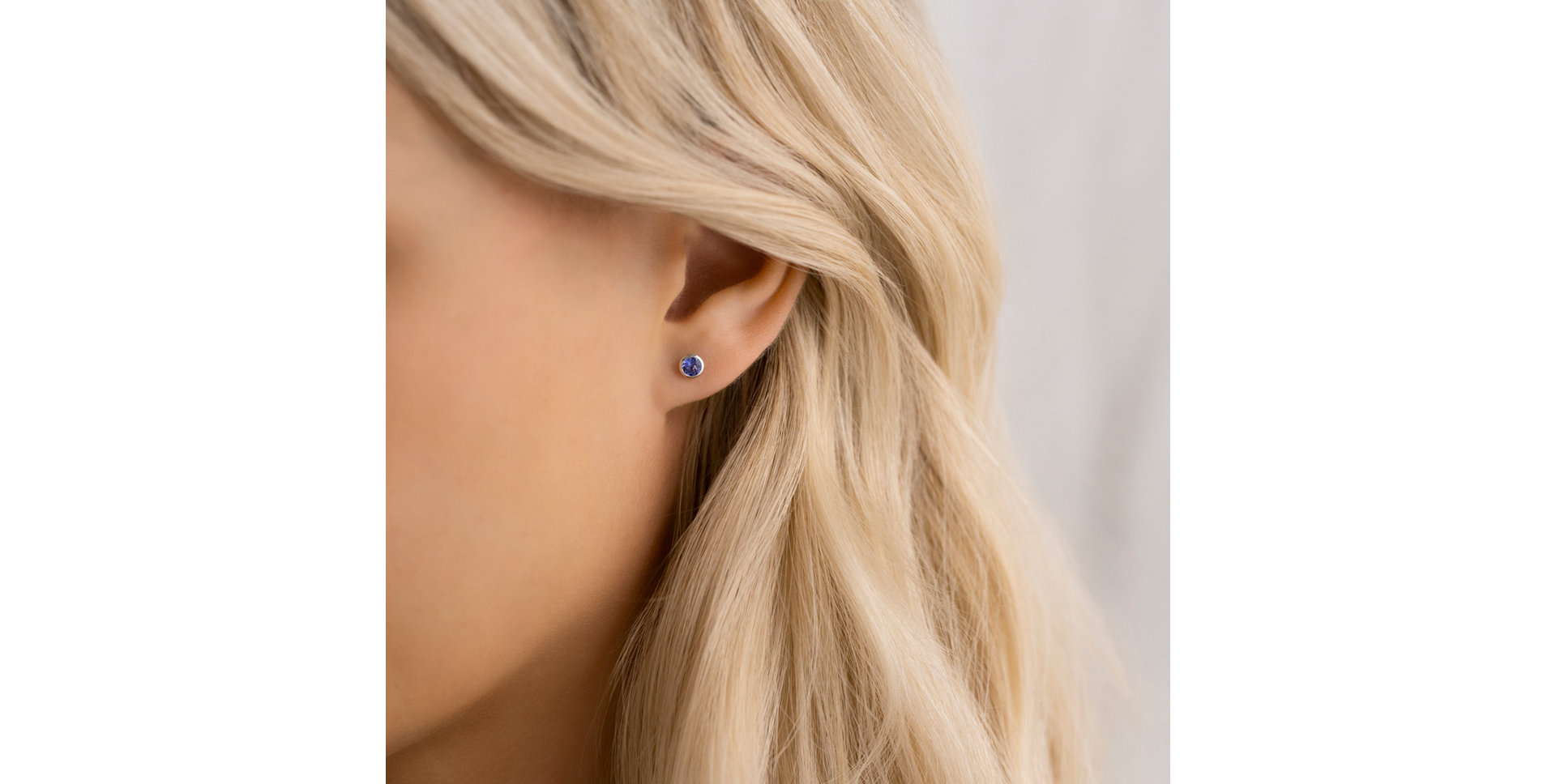 Earrings with Tanzanite Shiny Dots