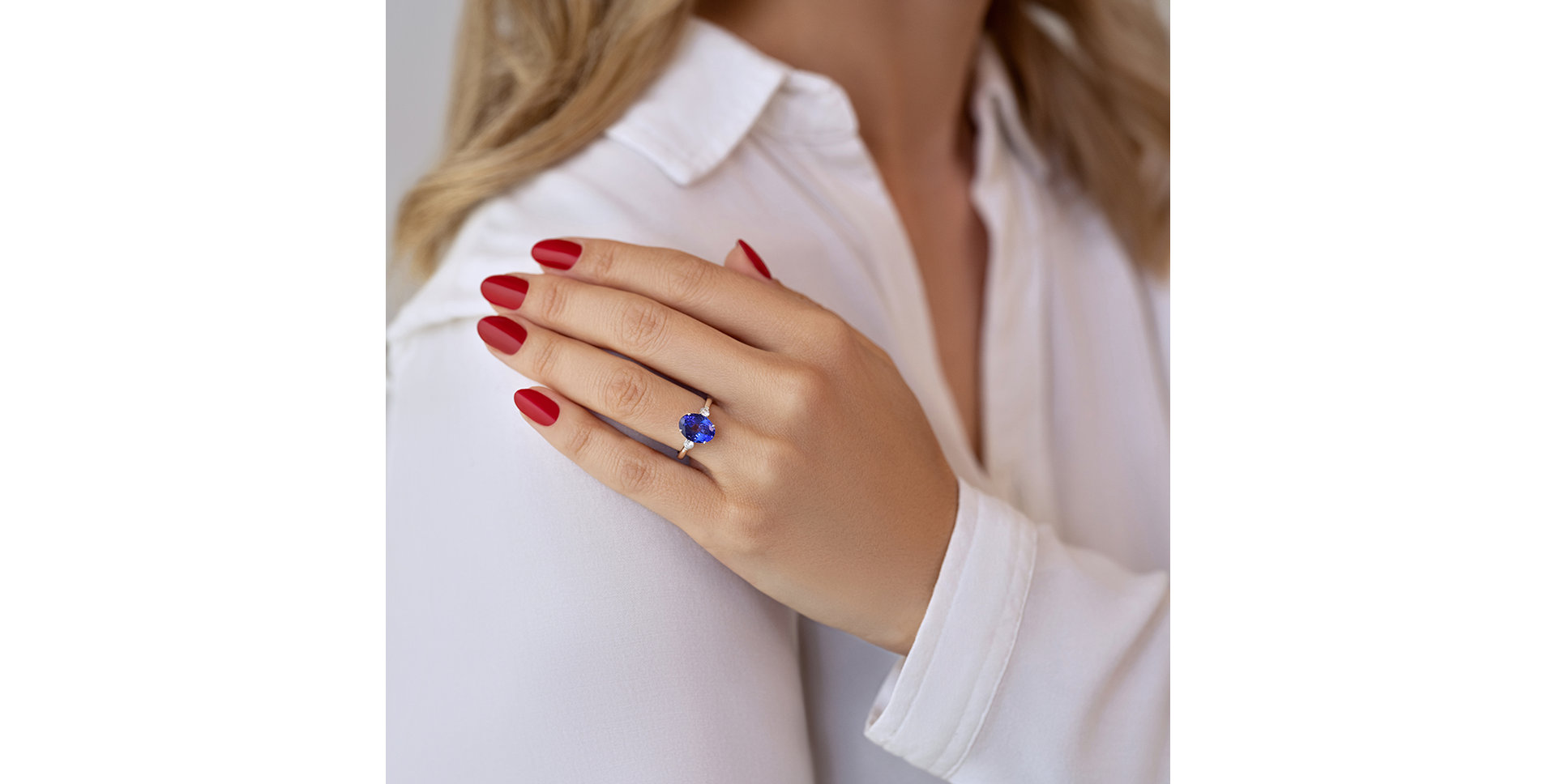 Diamond ring with Tanzanite Asuan