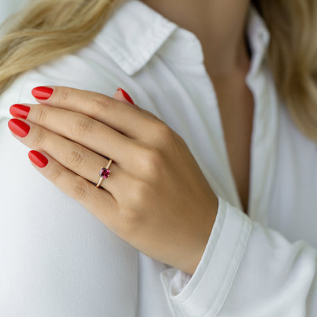 Diamond ring with Rhodolite Melody Harmony