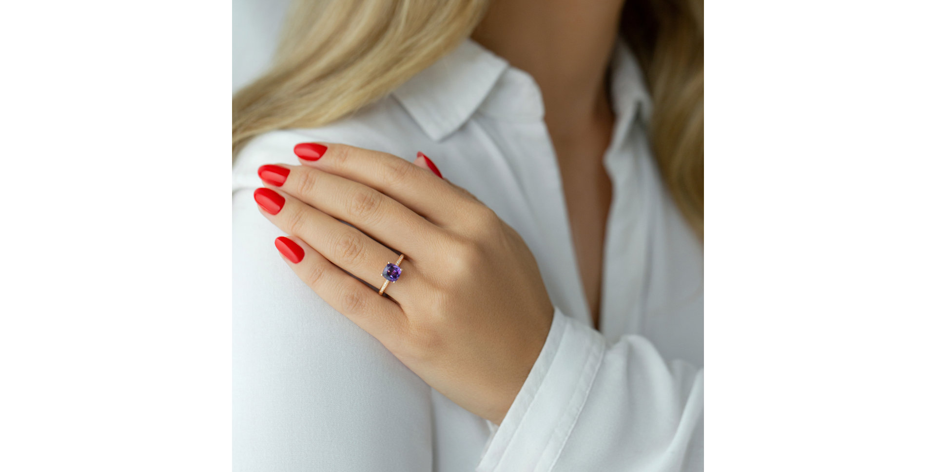 Diamond ring with Amethyst Melody Harmony