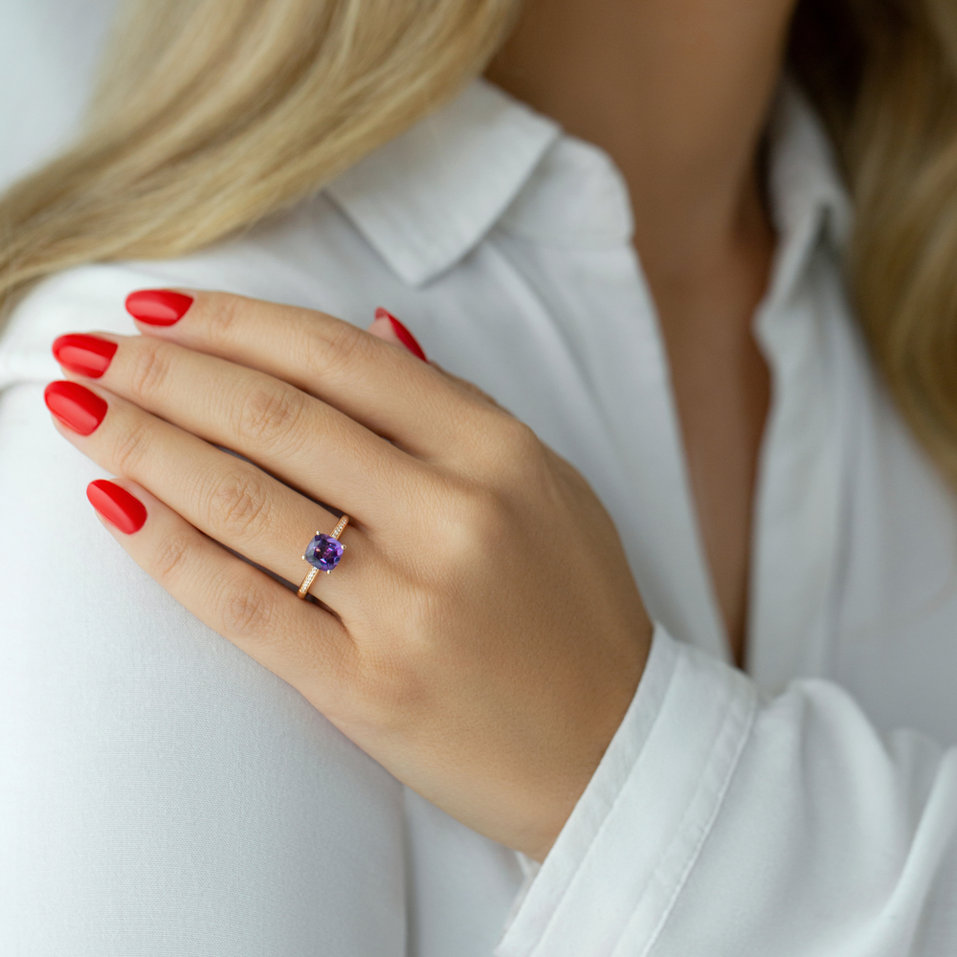 Diamond ring with Amethyst Melody Harmony