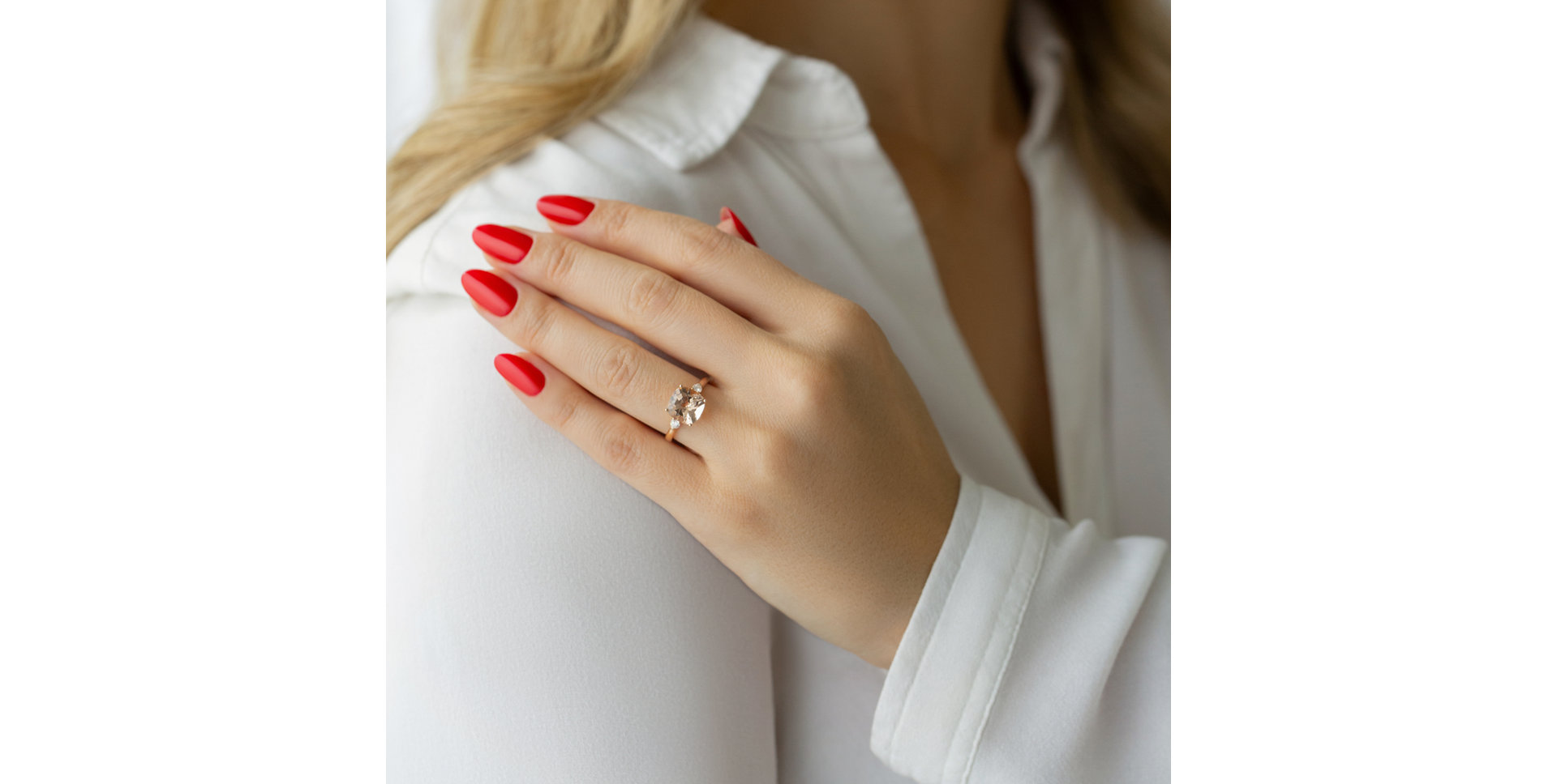 Diamond ring with Tourmaline The Duchess