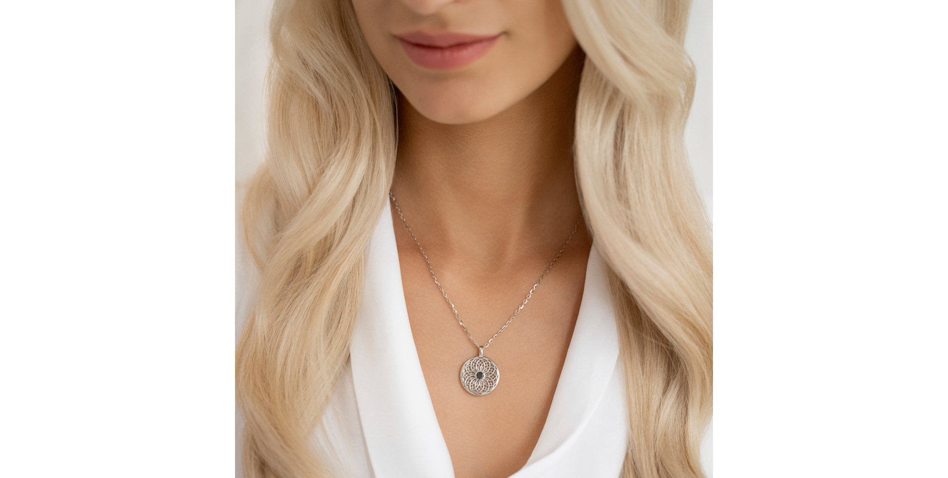 Diamond necklace Mirelleon