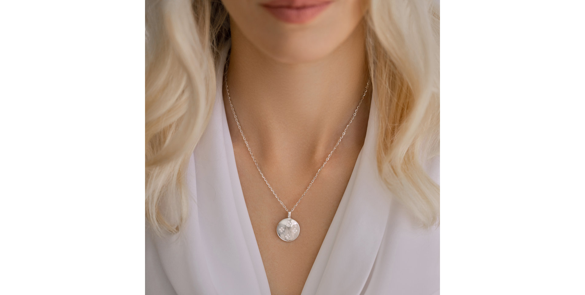 Diamond necklace Aveline