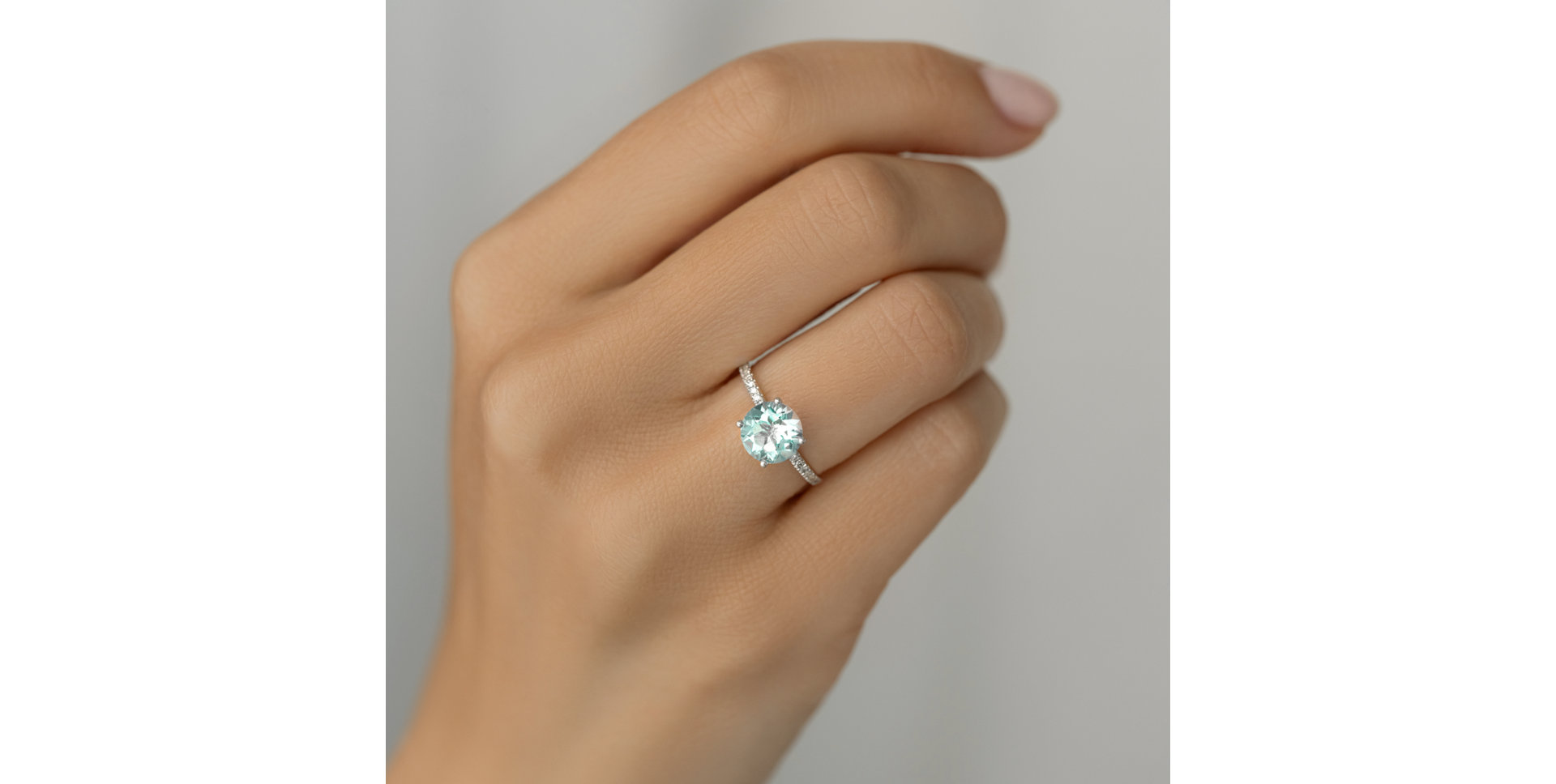 Diamond ring with Peridote Zorabelle