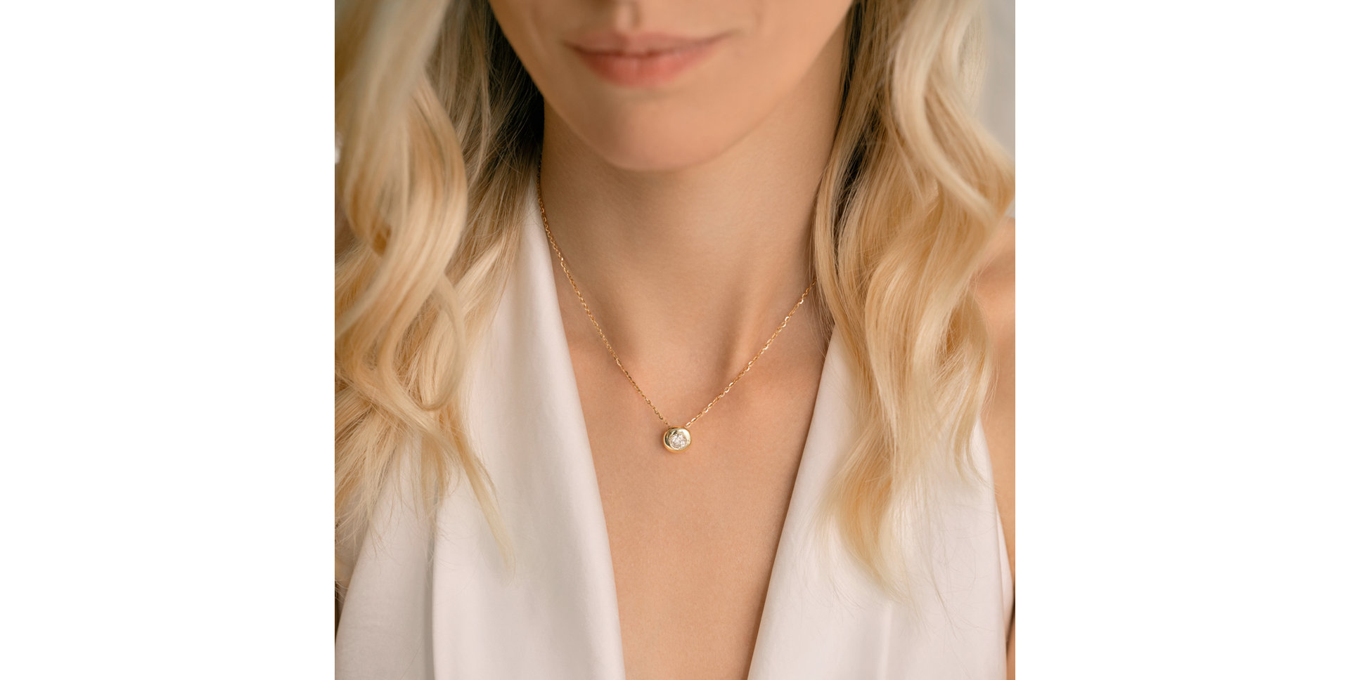 Diamond necklace Sweet Dot