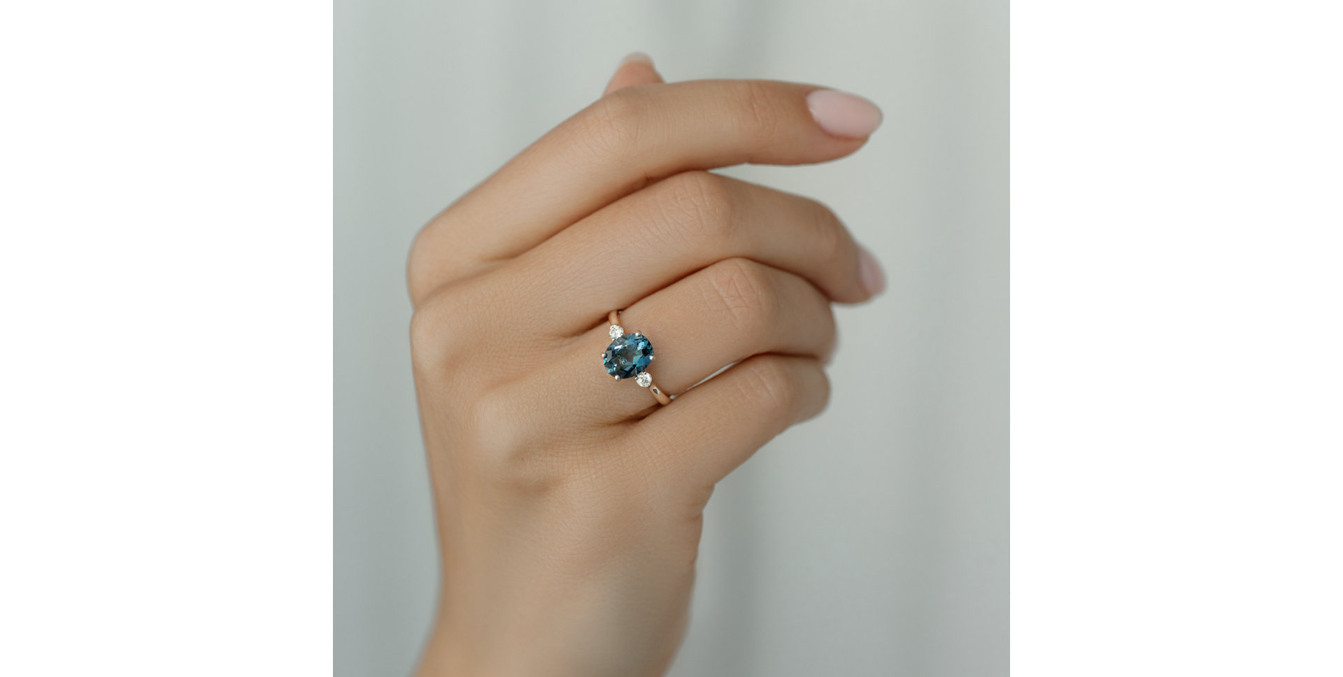 Diamond ring with Tanzanite Asuan