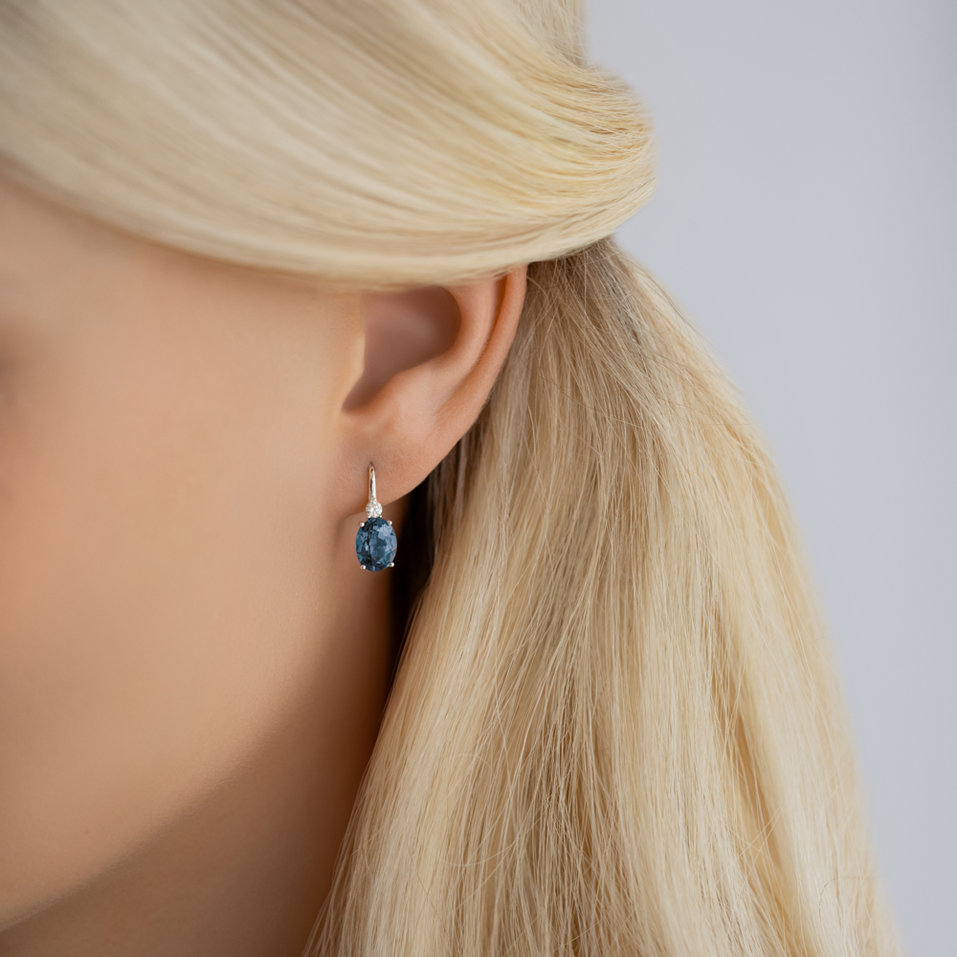 Diamond earrings with Amethyst Asuan