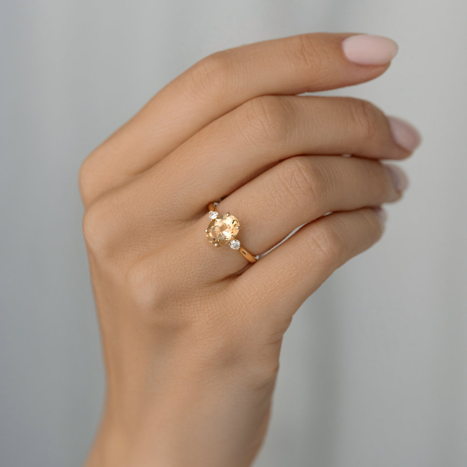 Diamond ring with Citrine Asuan