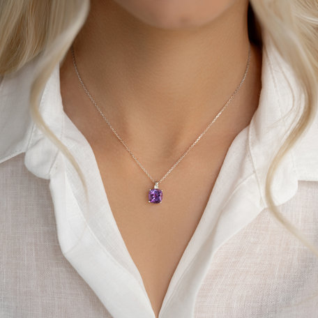 Diamond necklace with Amethyst The Countess