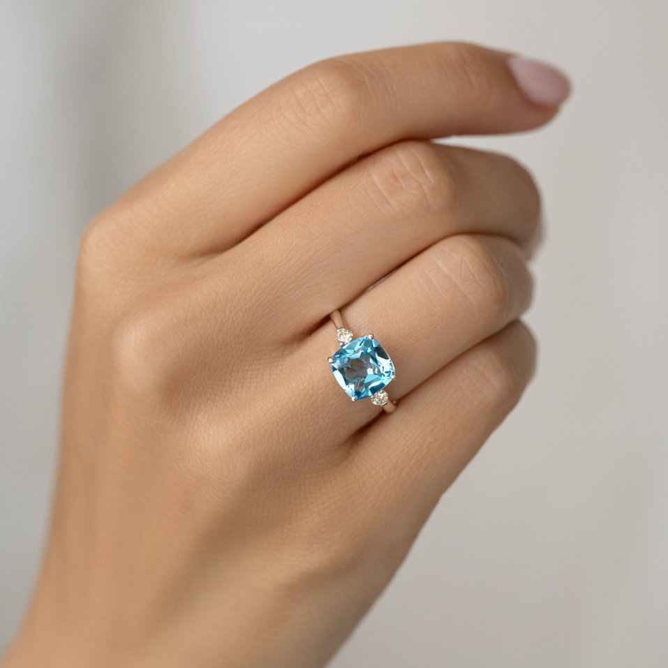 Diamond ring with Citrine The Countess