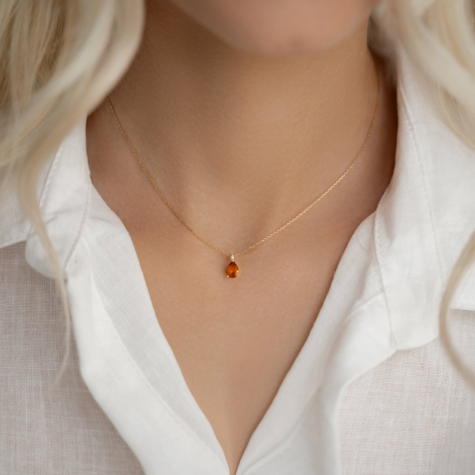 Diamond necklace with Topaz Teardrop
