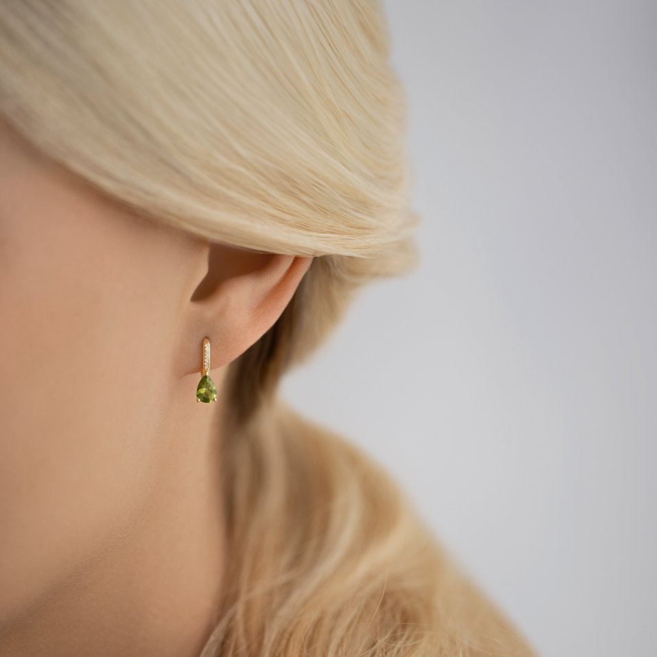 Diamond earrings with Peridote Lauriene