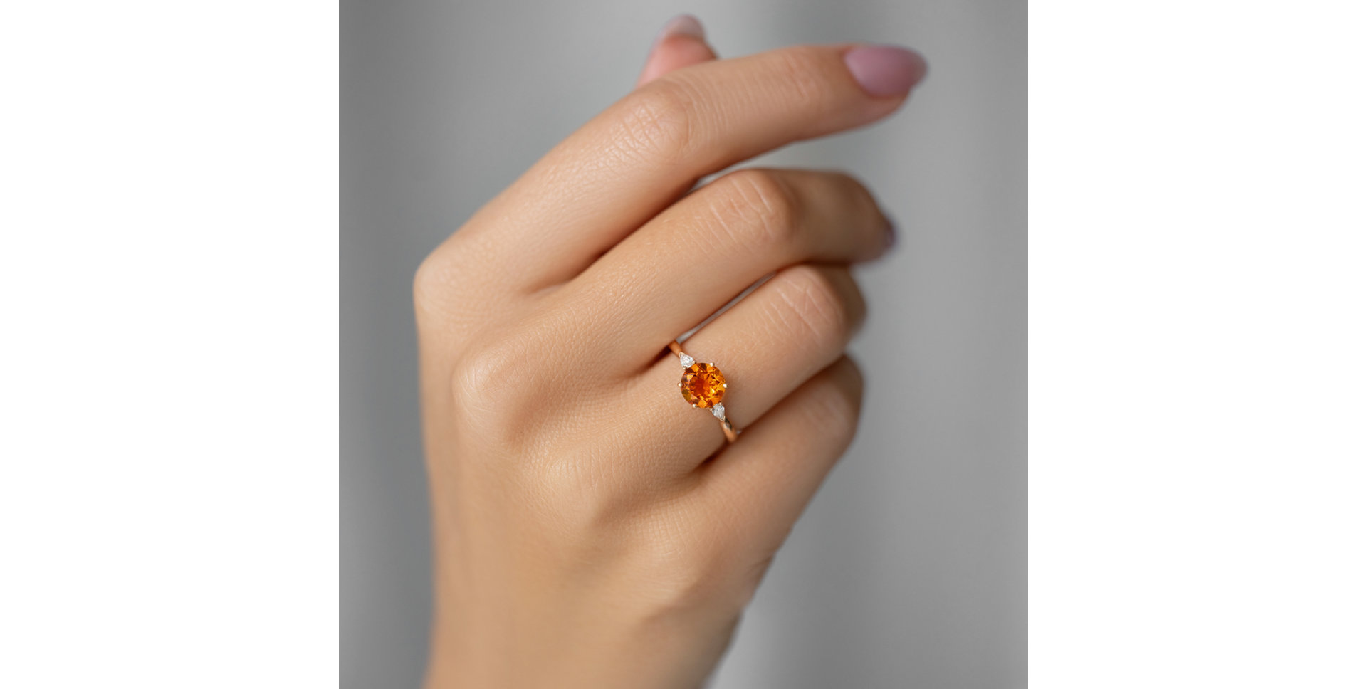 Diamond ring with Rhodolite Majestic Oasis