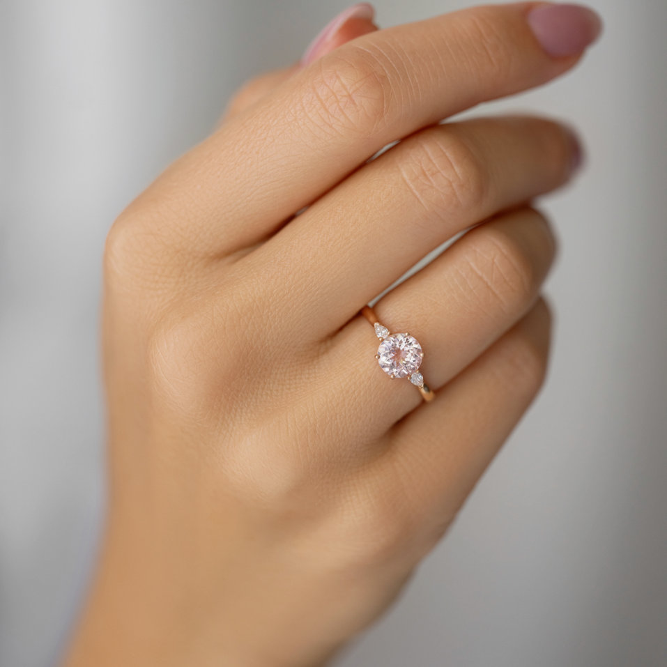 Diamond ring with Morganite Majestic Oasis