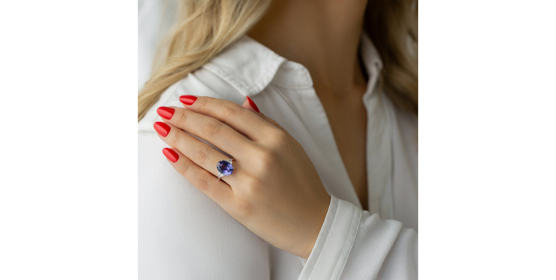 Diamond ring with Tanzanite Terry