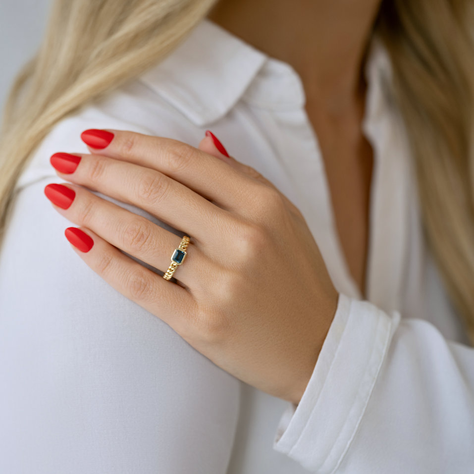 Ring with Topaz Vespera Frost