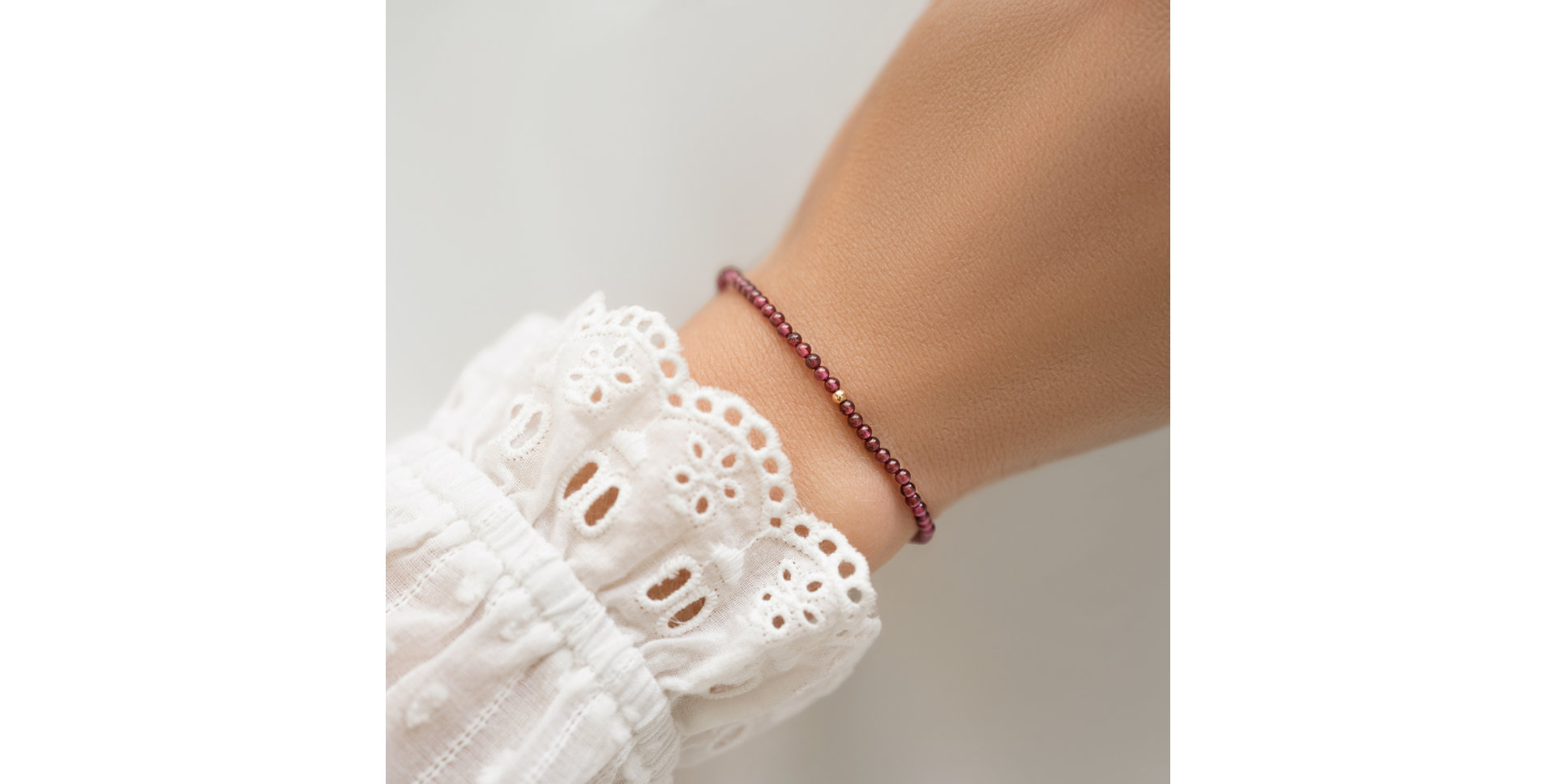 Bracelet with Garnet Fancy Beauty
