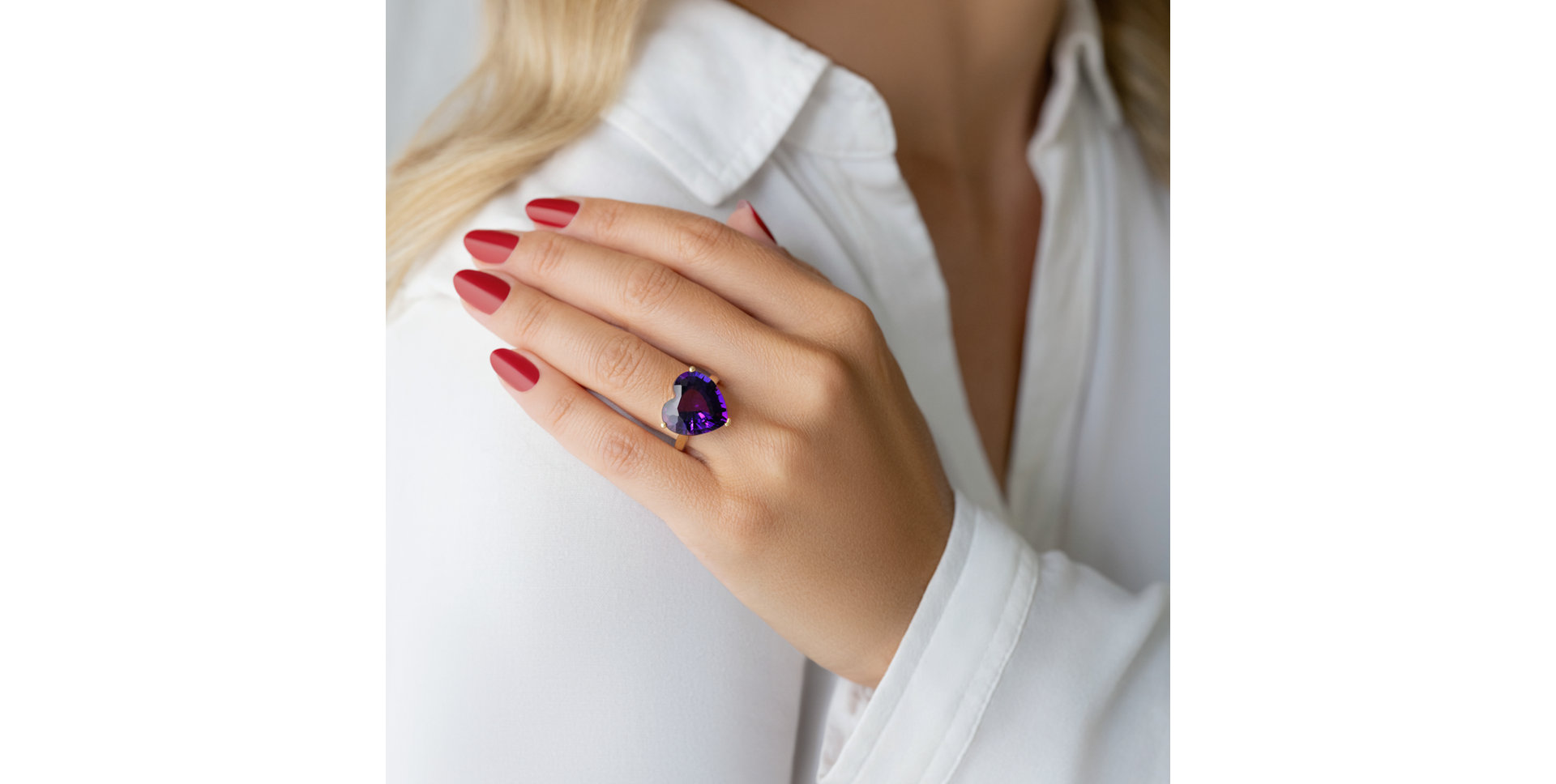 Ring with Amethyst Amethyst Heart