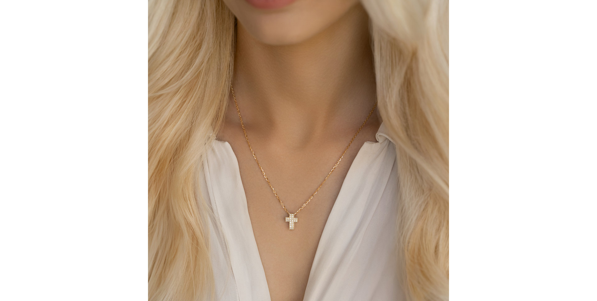 Diamond necklace Divine Cross